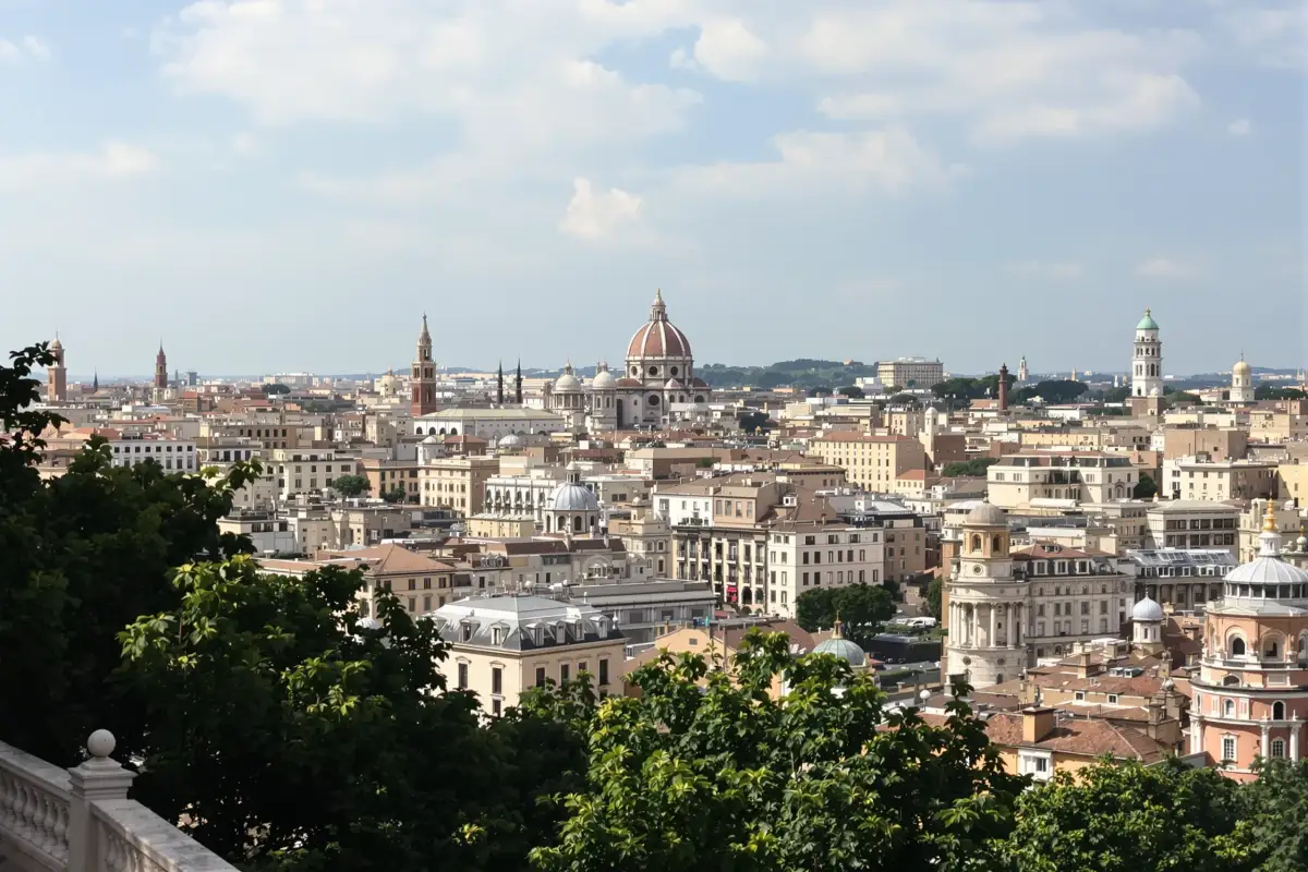 Veduta panoramica dello skyline di una citta italiana