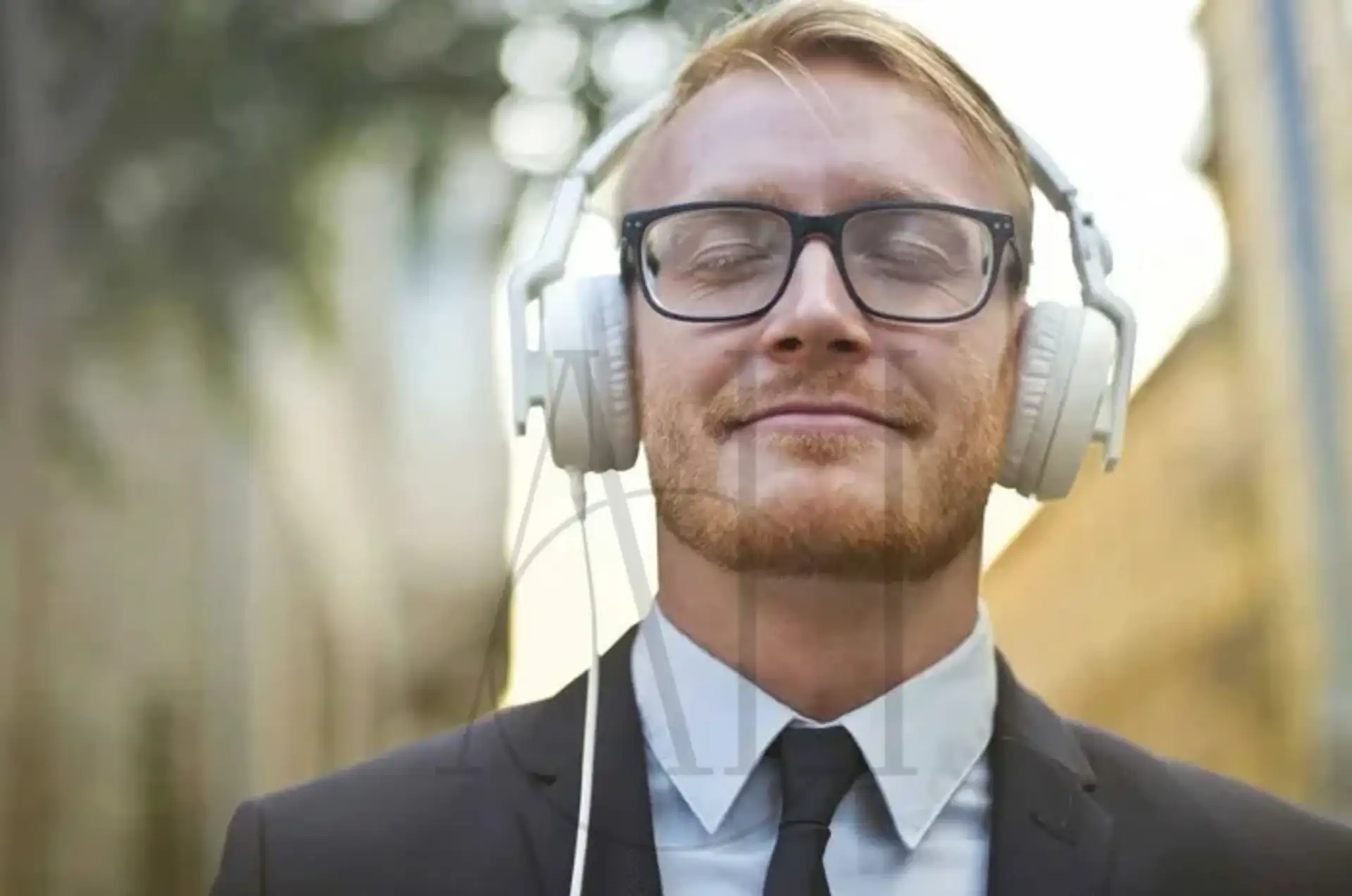 headphones cause hair loss