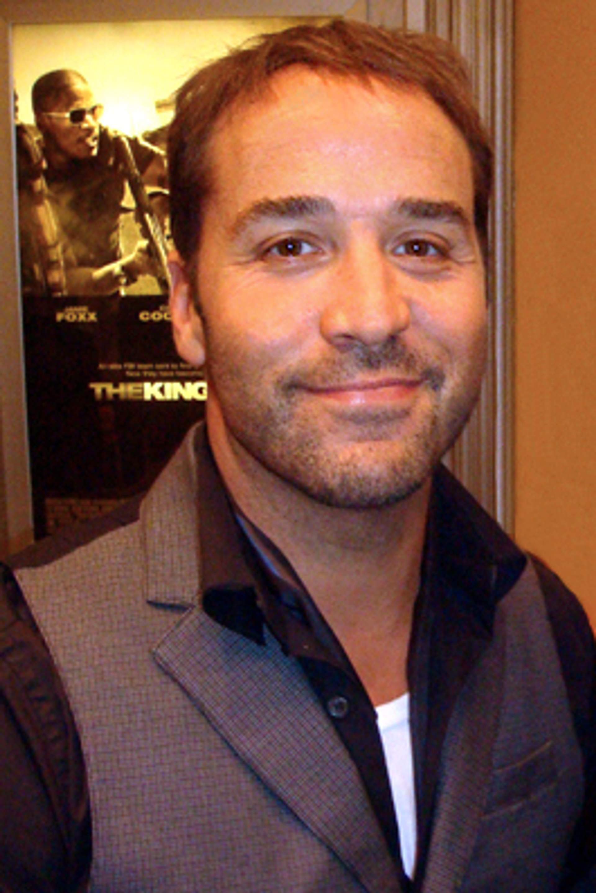 Jeremy Piven, photographed in public. Licensed image; not evidence of any procedure.